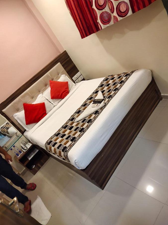 מומביי Hotel Golden Galaxy מראה חיצוני תמונה