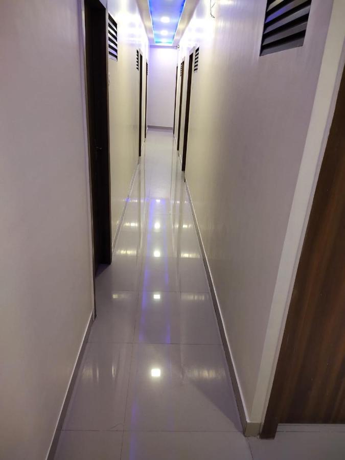 מומביי Hotel Golden Galaxy מראה חיצוני תמונה